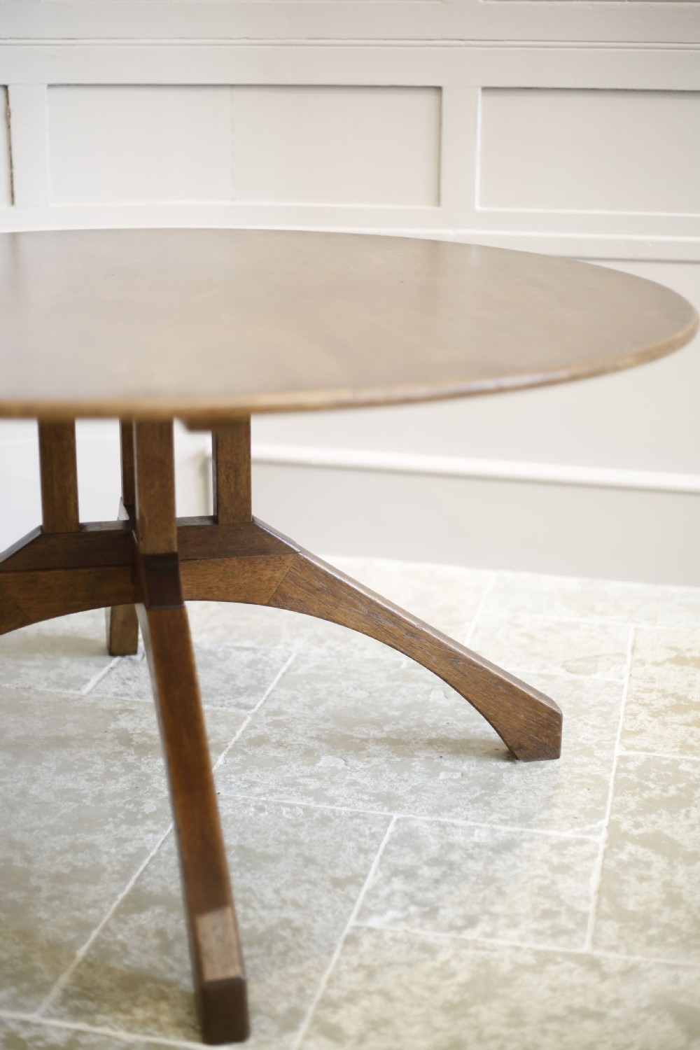 Large Arts and crafts circular centre table View II