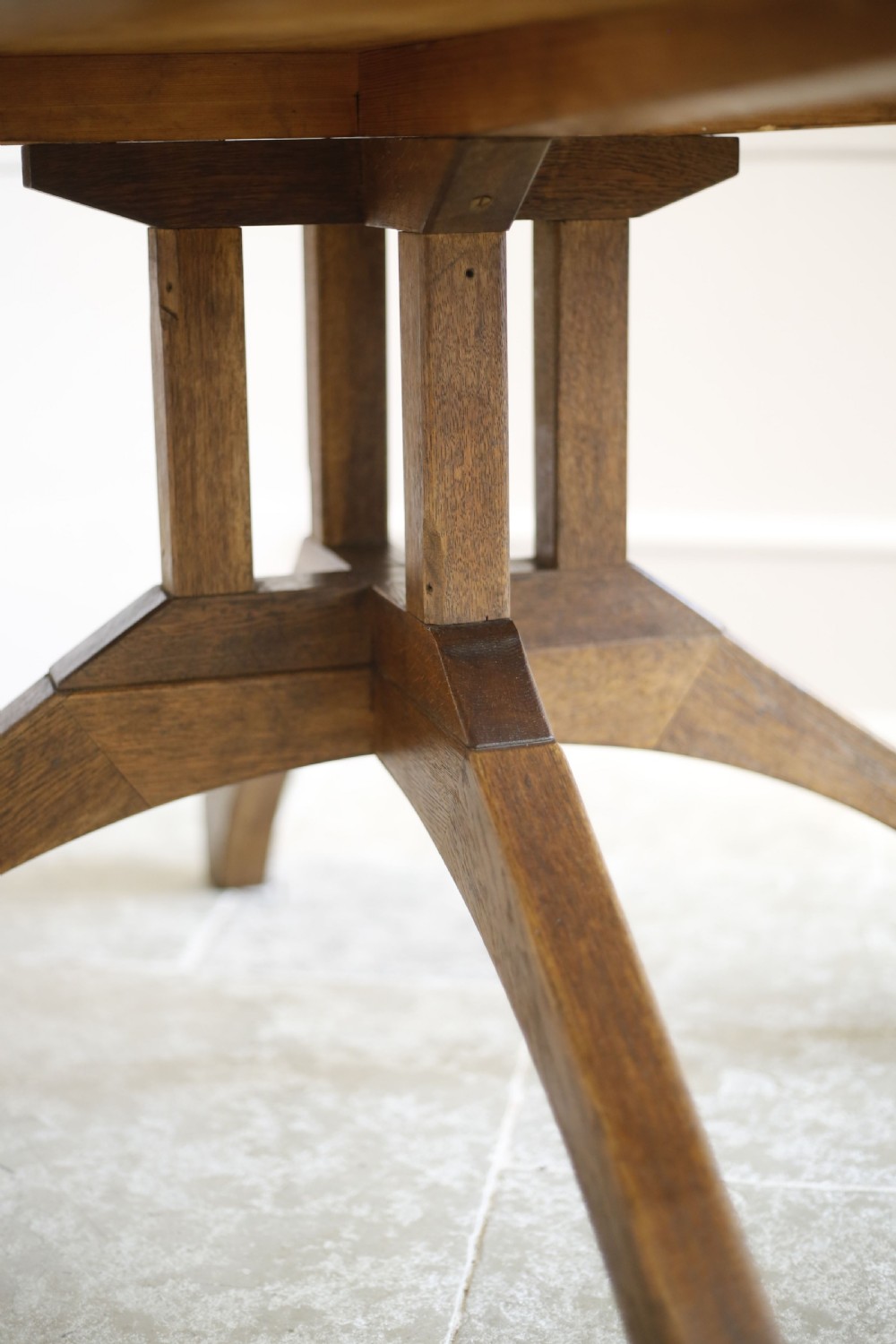 Large Arts and crafts circular centre table View IX