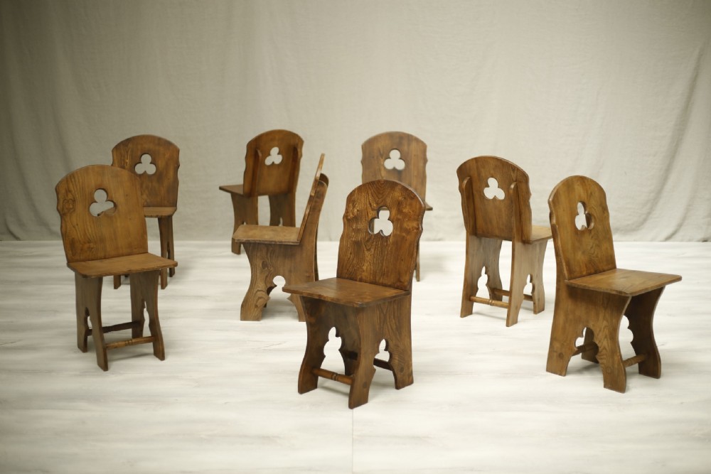8x Early 20th century Elm Gothic dining chairs View II