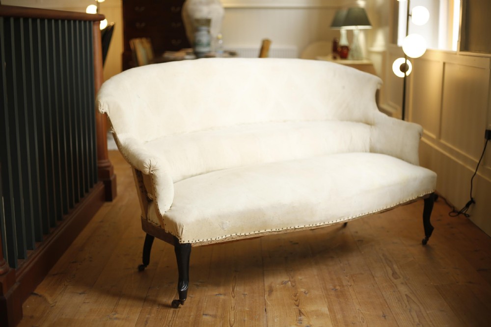 Napoleon III fishtail sofa View II