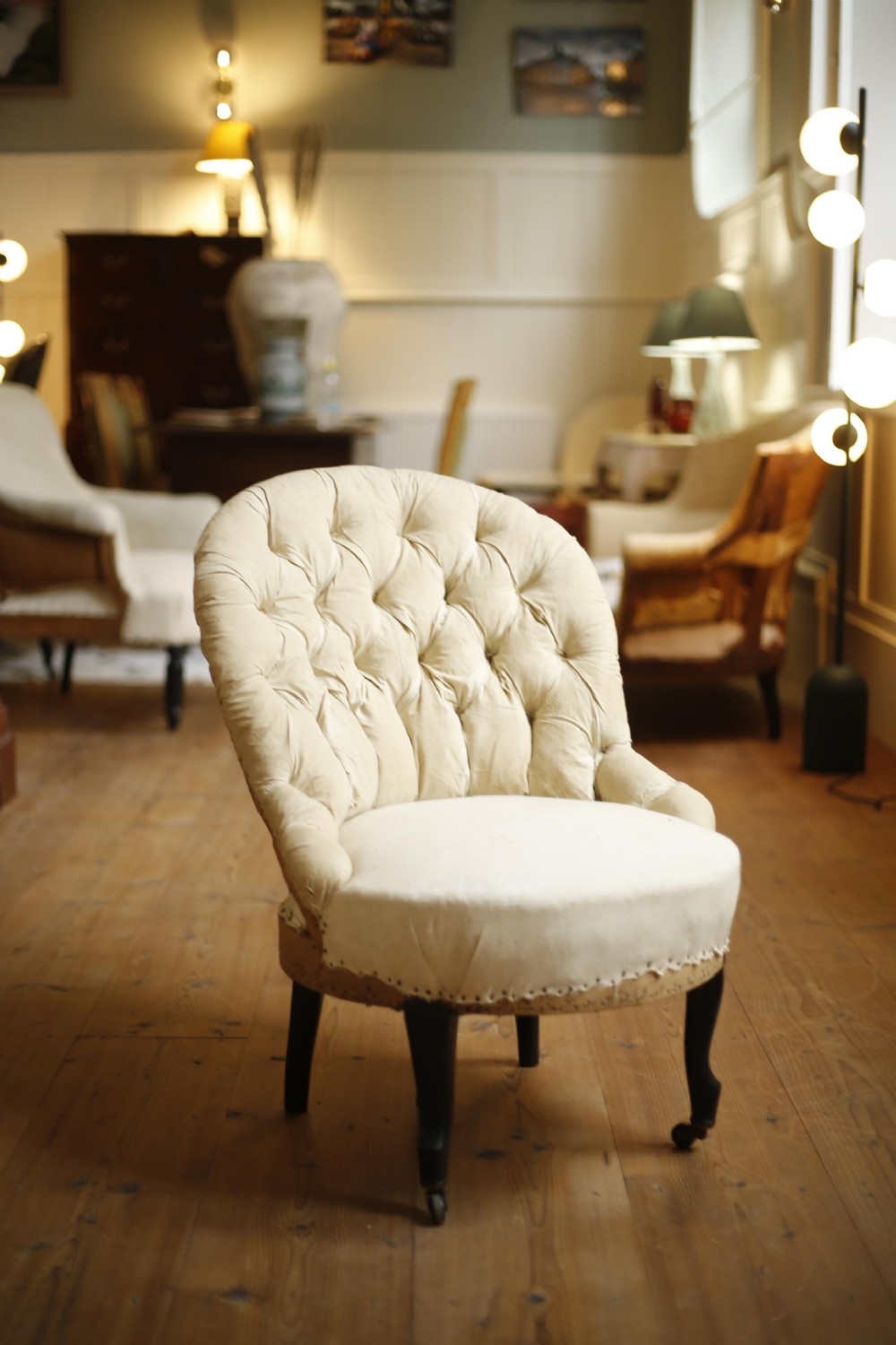 Napoleon III buttoned nursing chair