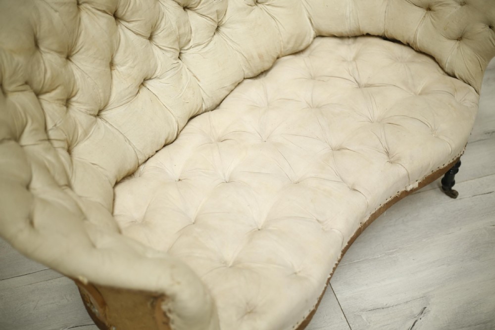 Napoleon III Curved back kidney shaped sofa View IV