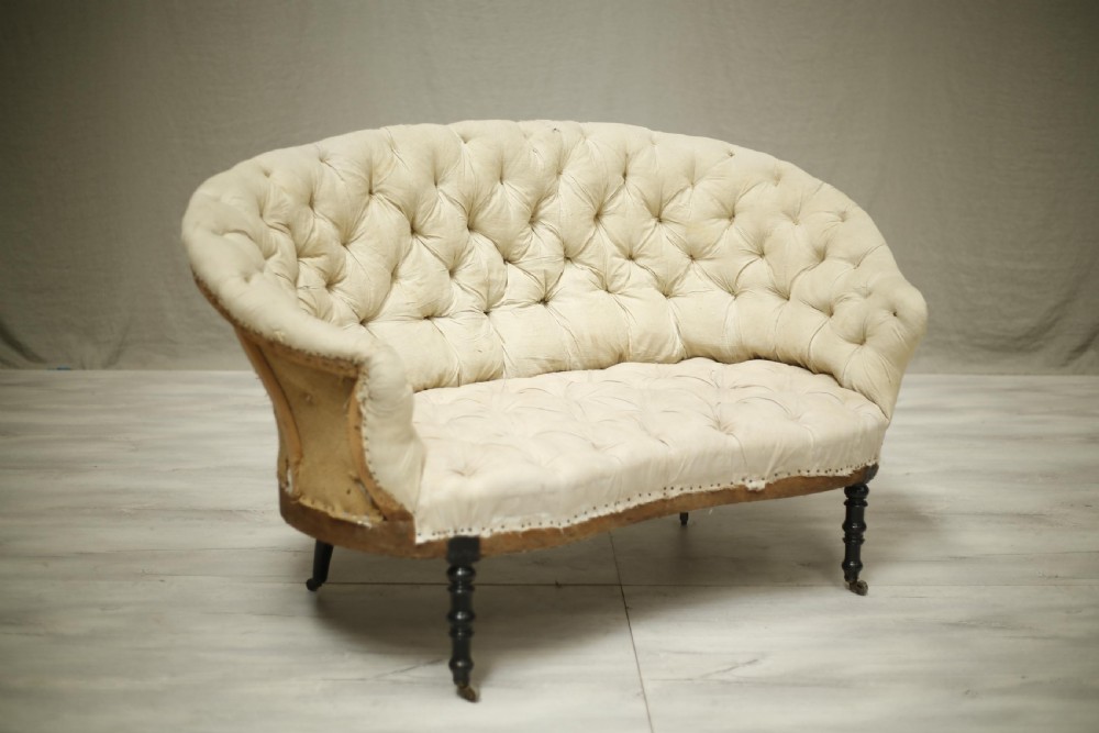 Napoleon III Curved back kidney shaped sofa View IX