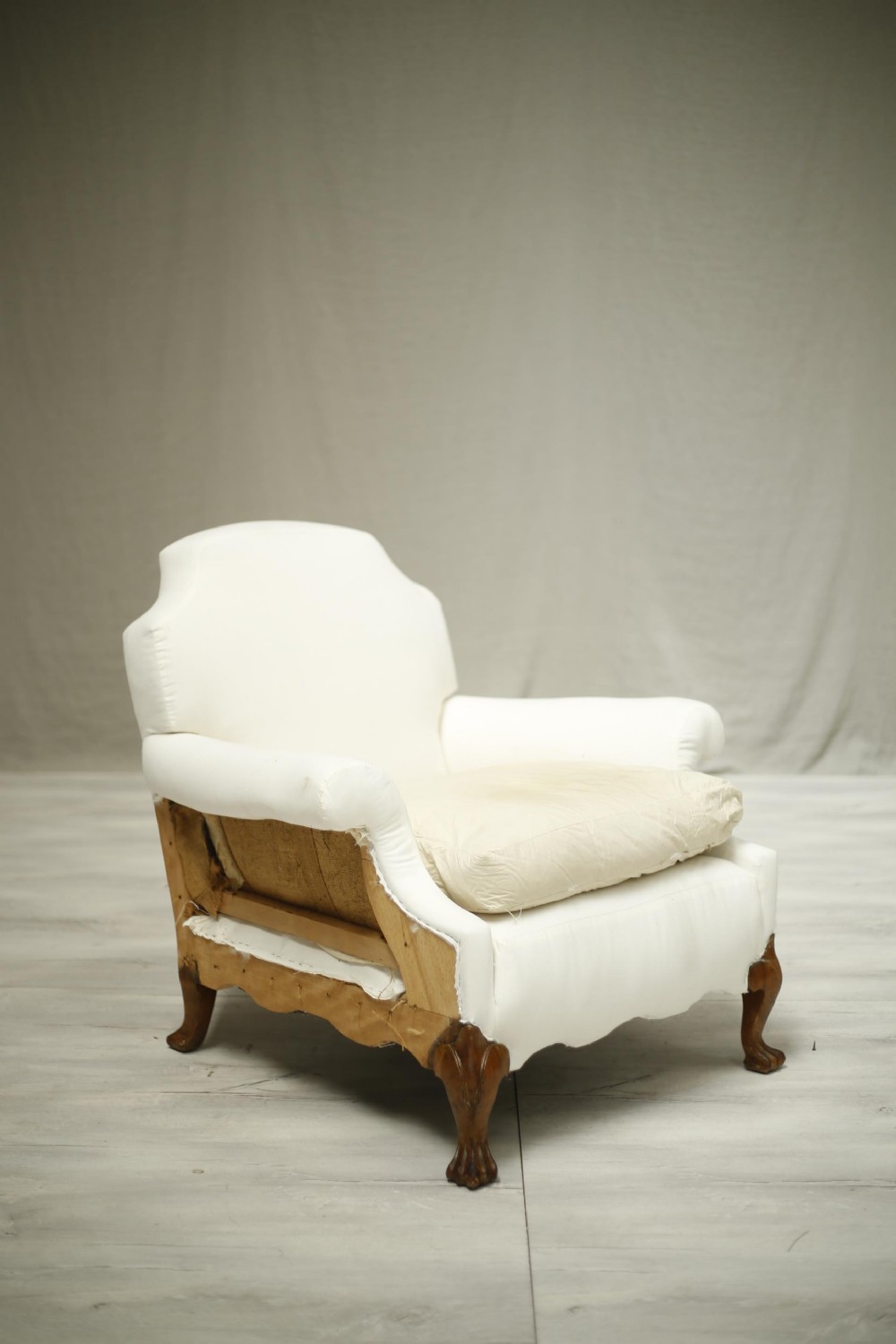 Queen Anne style 1920's Country house lounge chair