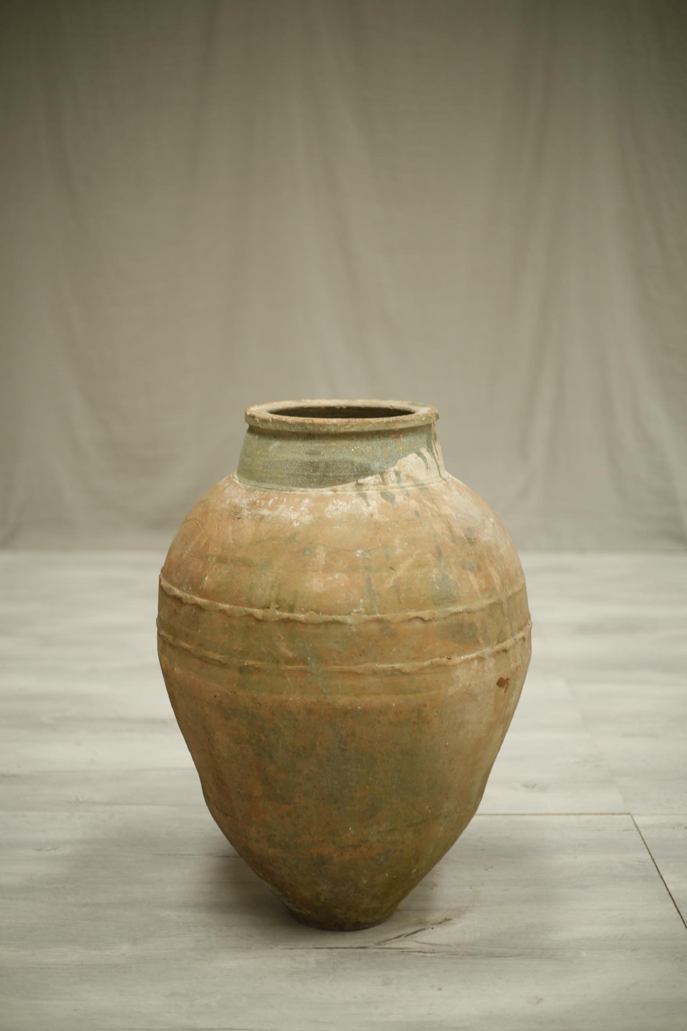 Early 20th century Turkish Olive pot No21