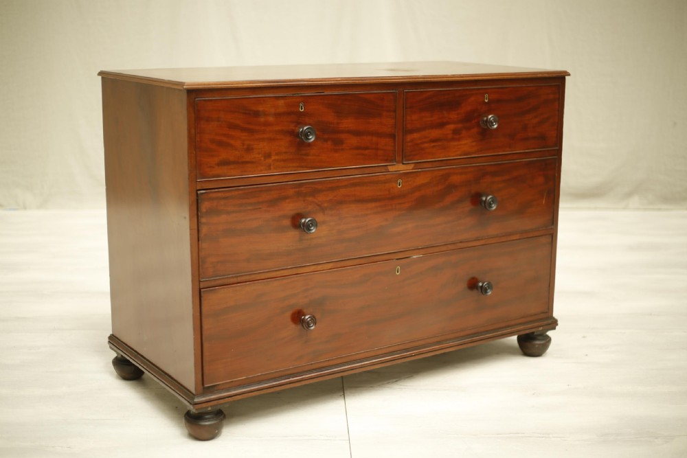 Georgian low mahogany chest of drawers View II