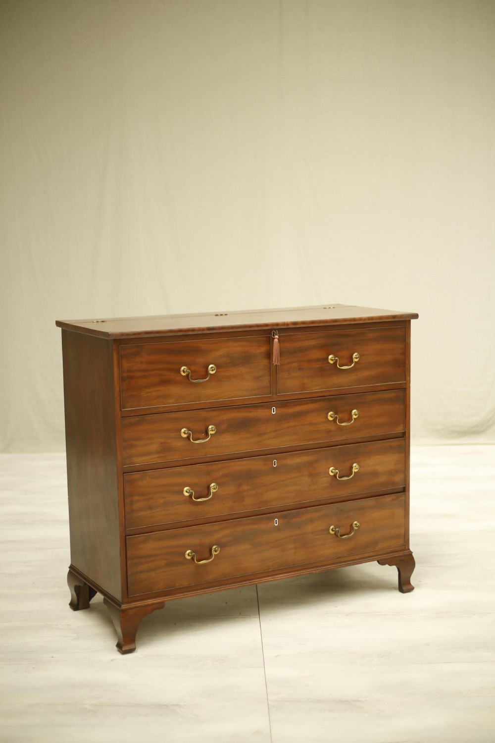 Georgian open top Mahogany chest of drawers