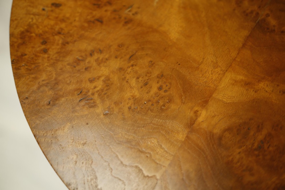 19th century Biedermeier burr oak Gueridon table View IV