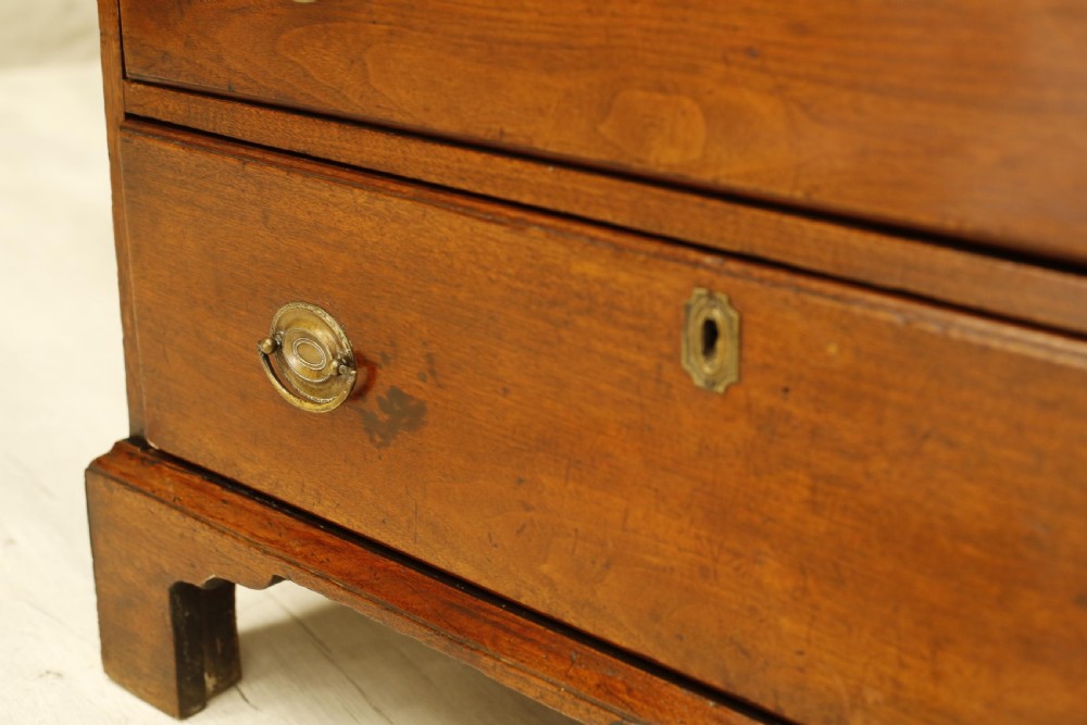 Georgian mahogany chest of drawers View V