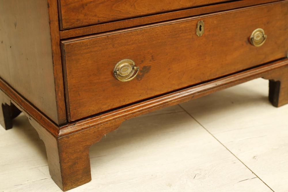 Georgian mahogany chest of drawers View VI