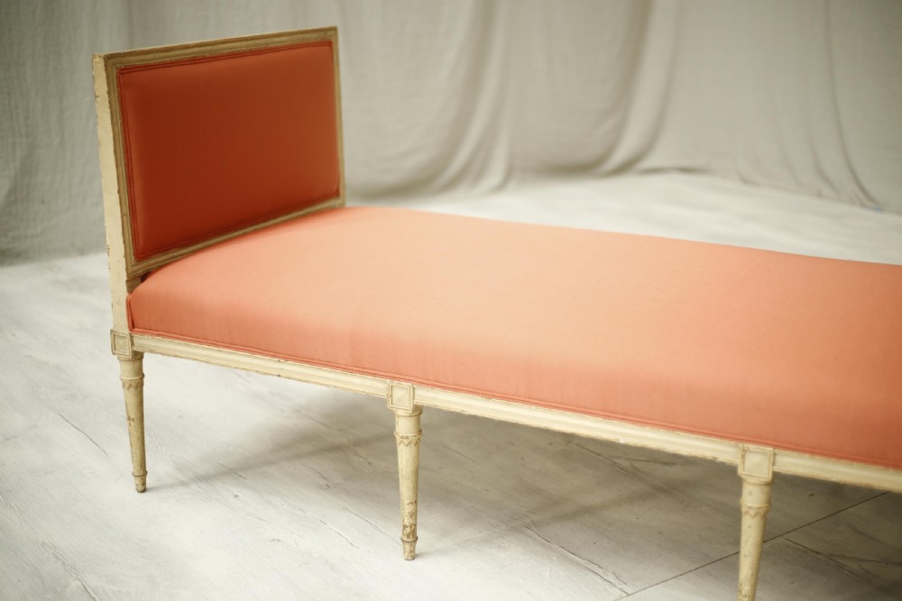 19th century French painted daybed View IV