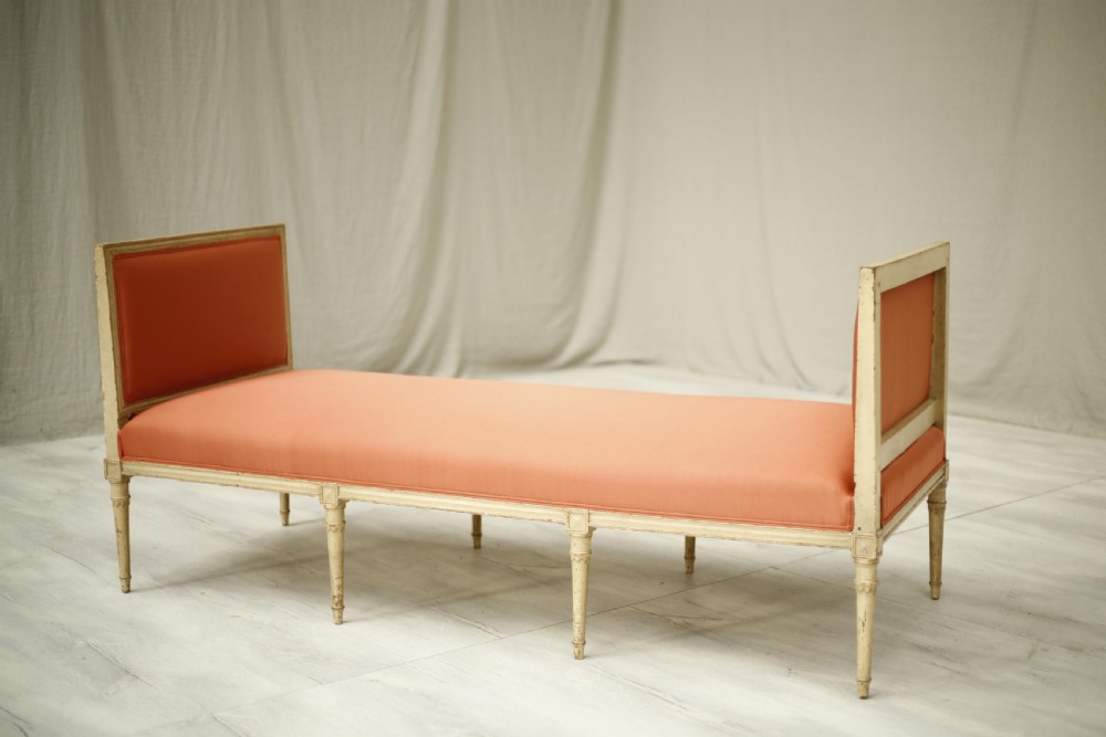 19th century French painted daybed View V