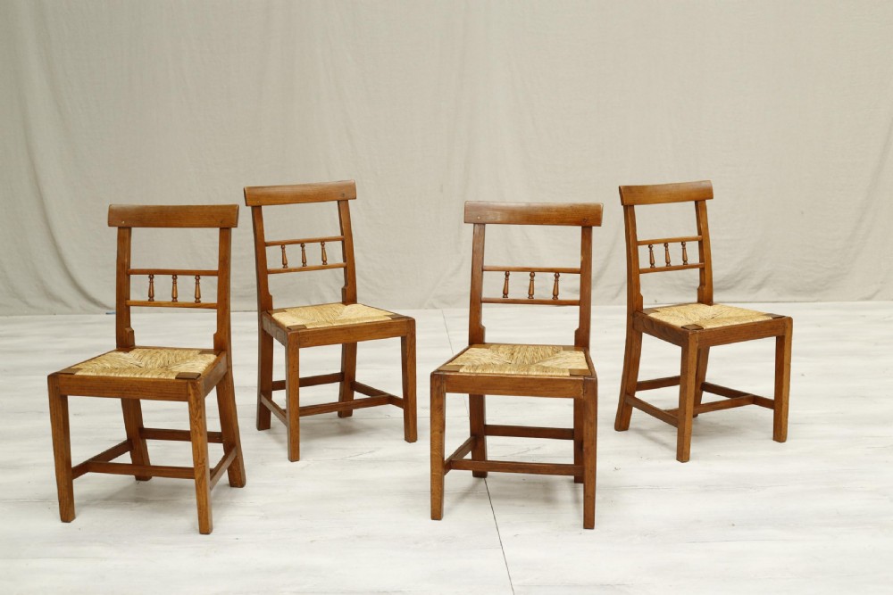Set of 4 18th century Rush seated dining chairs View IV