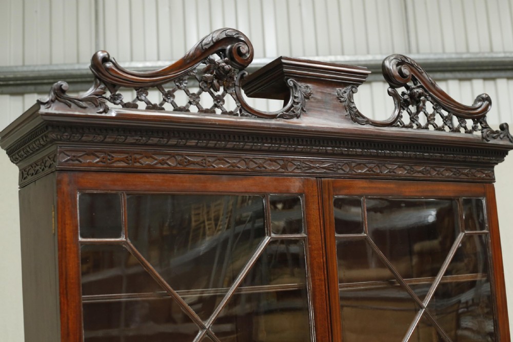 Monumental Georgian glazed library cabinet View VII