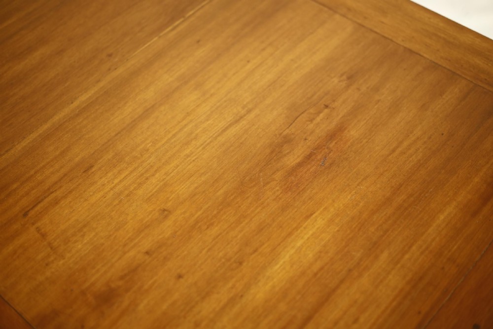 3m 20th century dining table with cabriole legs View VII