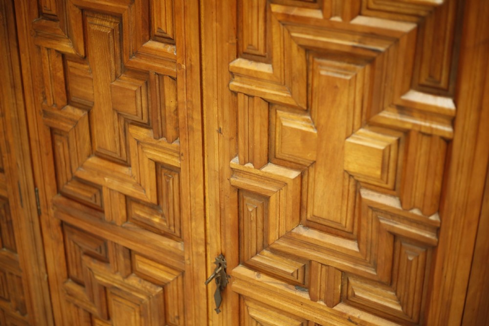 Early 20th century Spanish walnut cupboard View IX