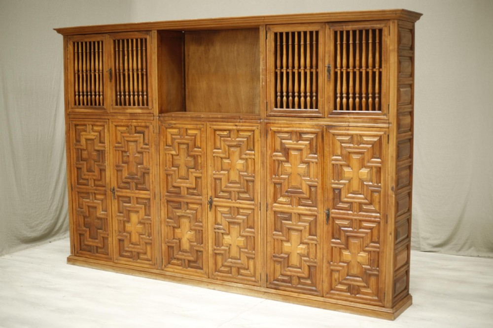 Early 20th century Spanish walnut cupboard View XV