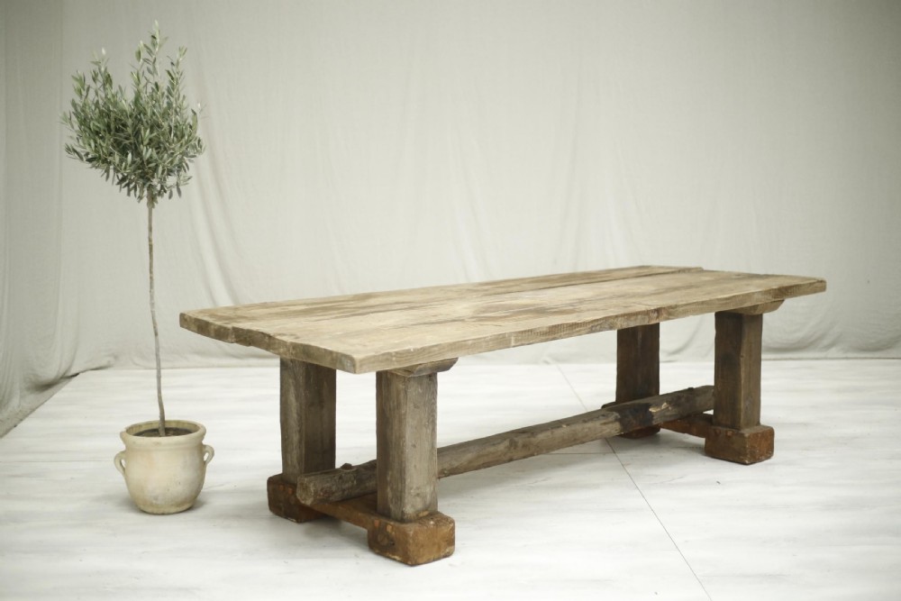 20th century Large weathered pine garden table View II
