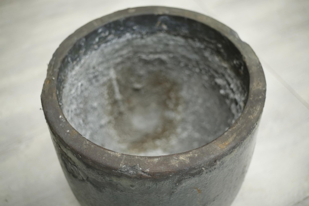Very large smelting pots-No1 View IV