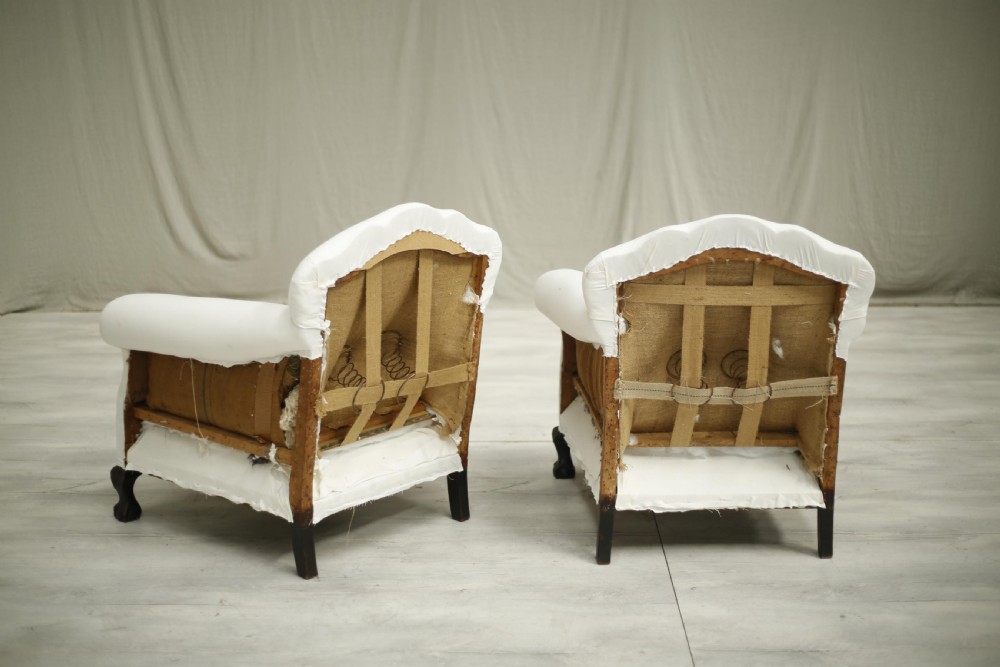 Pair of c.1900 country house armchairs - claw feet View VII
