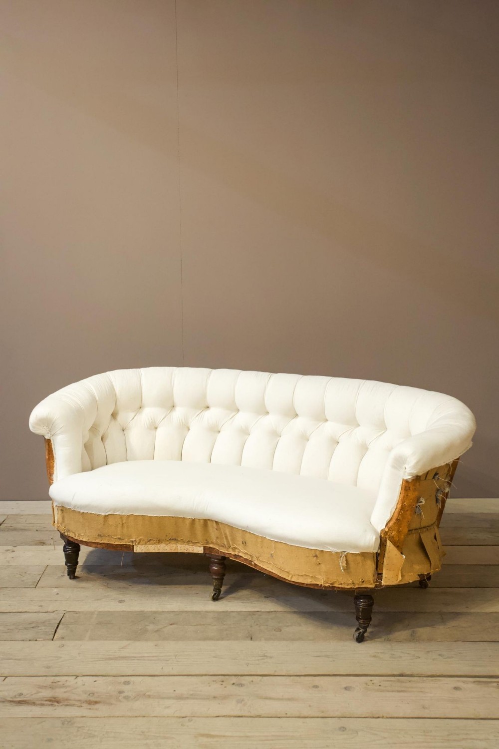 Victorian buttoned kidney shape country house sofa