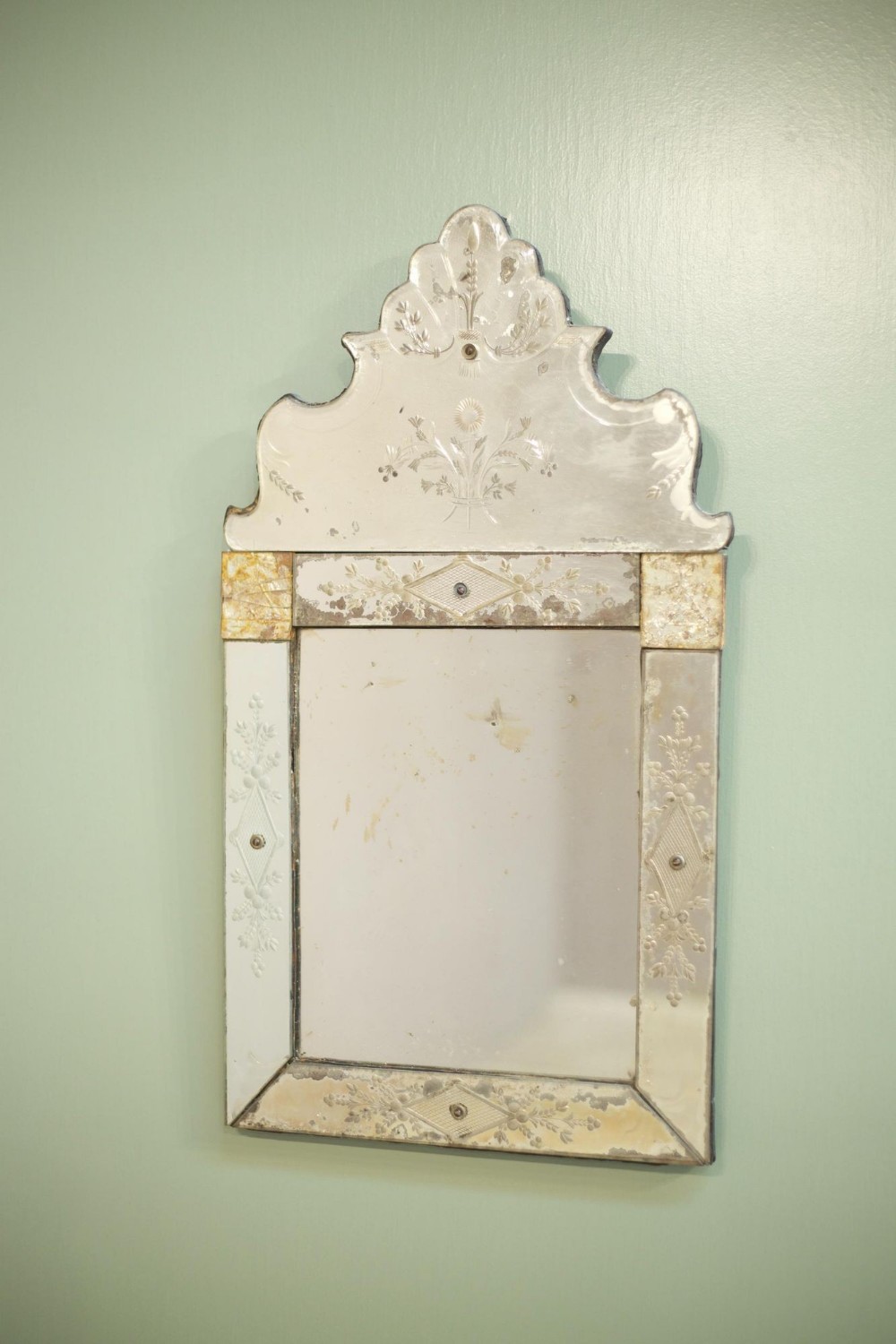 18th century Venetian wall mirror