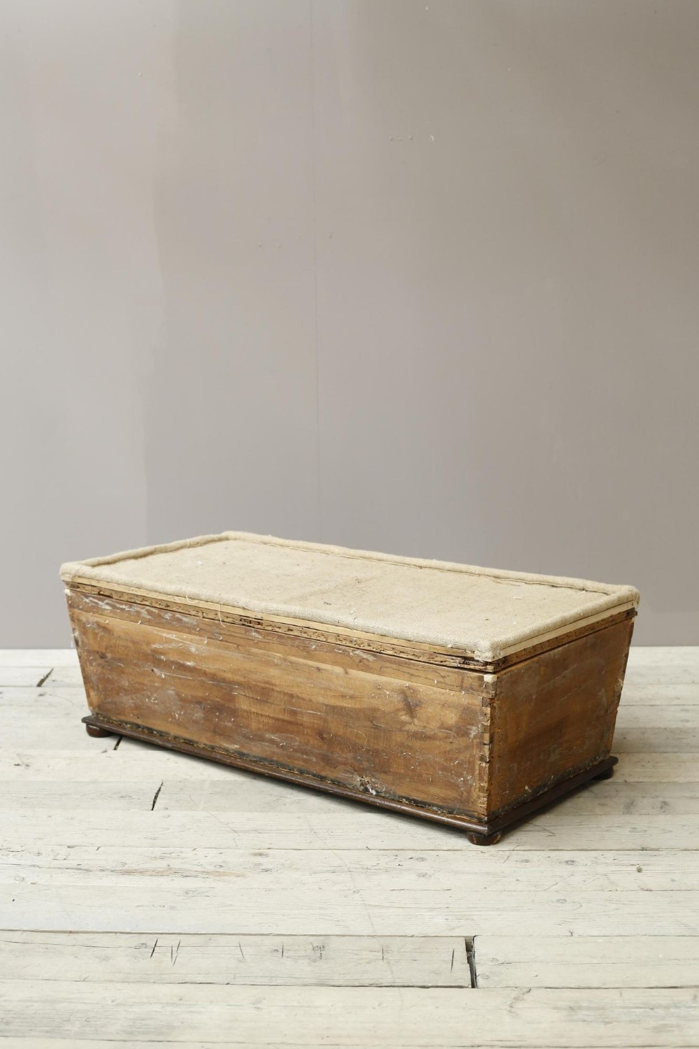 Victorian Country House Storage Ottoman