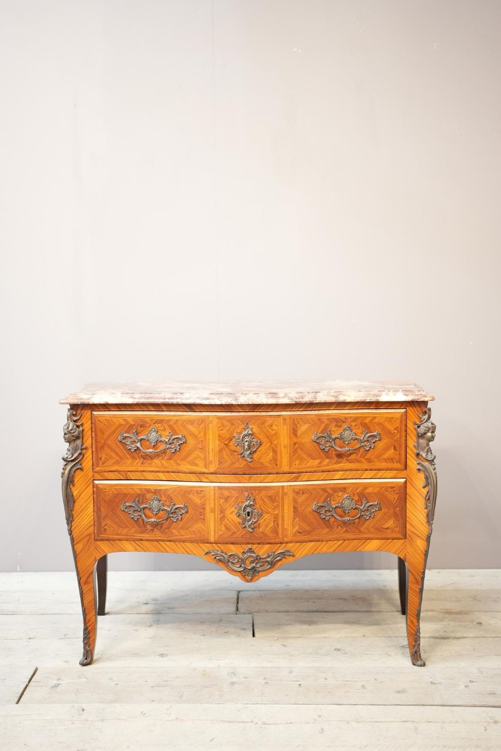 Early 20th century French Kingwood chest of drawers