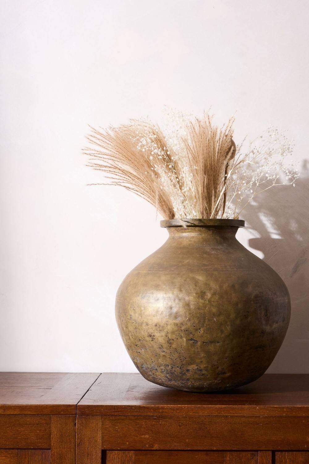 19th century Solid brass Indian vase