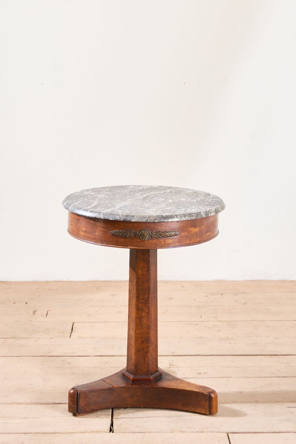 19th century Walnut Empire Gueridon table