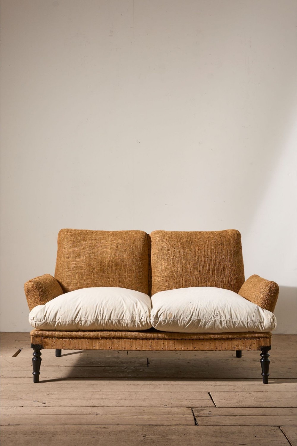 Napoleon III Pillow back and armed sofa