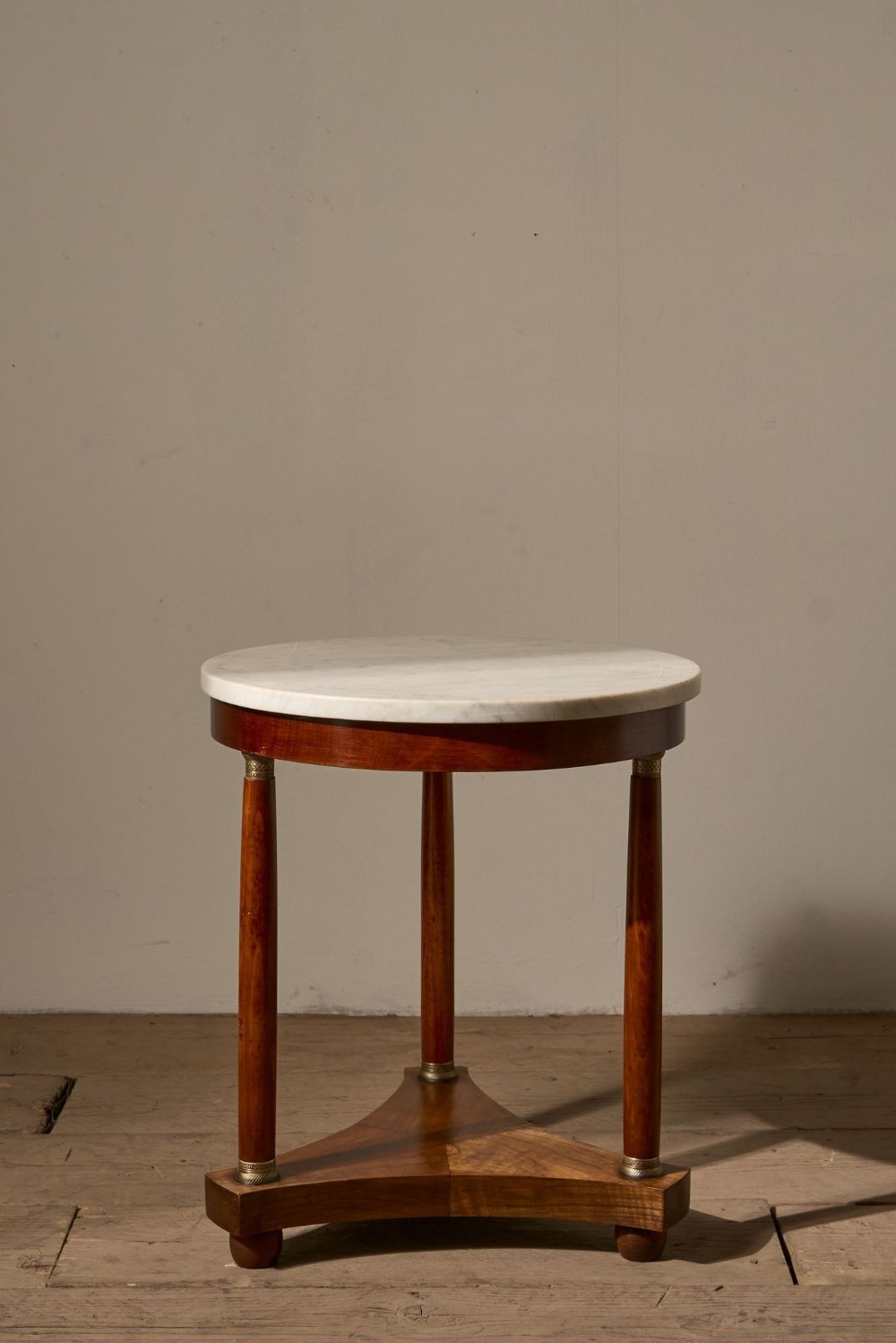 19th century French empire Mahogany and marble Gueridon side table