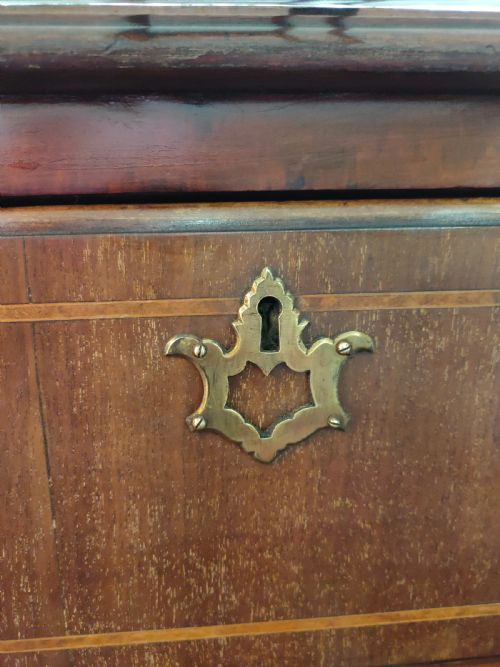 CHEST OF DRAWERS ON BRACKET FEET LATE 18THEARLY 19TH CENTURY - ADDITIONAL PHOTO 5