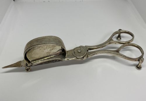 GEORGIAN CANDLE SNUFFERS LONDON 1777 - ADDITIONAL PHOTO 1