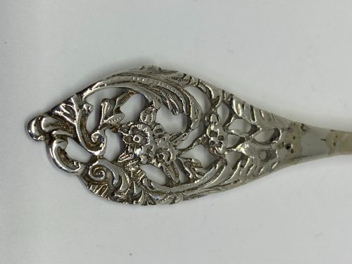 SILVER BON BON SPOON WILLIAM COMYNS - ADDITIONAL PHOTO 3