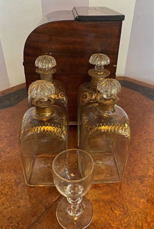 GEORGIAN WALNUT GENTLEMAN'S CASED DECANTER SET - ADDITIONAL PHOTO 8