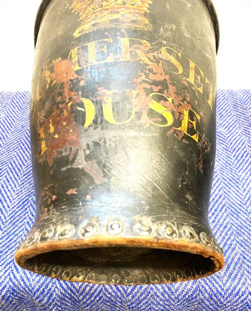 RARE CHARMING PAIR OF SOMERSET HOUSE LEATHER BUCKETS - ADDITIONAL PHOTO 3