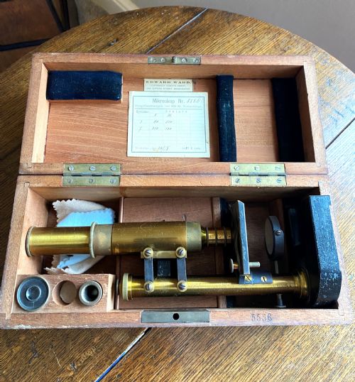 ANTIQUE LEITZ MICROSCOPE IN ORIGINAL FITTED BOX - ADDITIONAL PHOTO 9