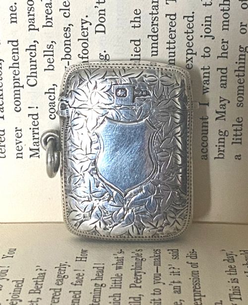 antique solid silver vesta case 1894 - CATEGORY: ANTIQUE SILVER - DATED 1890