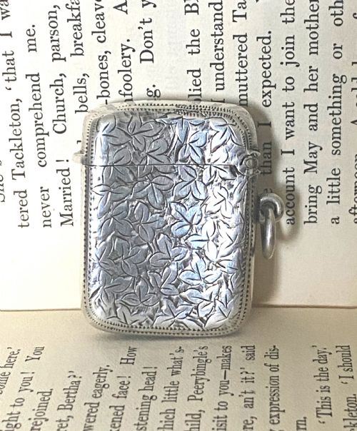 ANTIQUE SOLID SILVER VESTA CASE 1894 - ADDITIONAL PHOTO 1