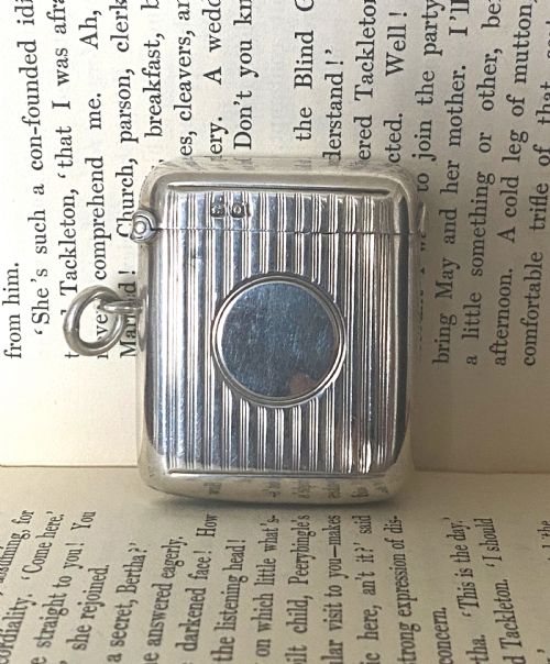 antique chester silver vesta case 1899 - CATEGORY: ANTIQUE SILVER - DATED 1890