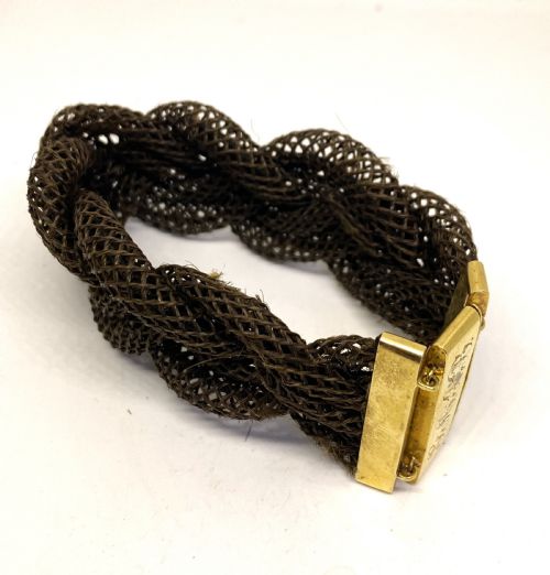 victorian mourning bracelet with 18ct gold clasps - CATEGORY: ANTIQUE JEWELLERY - DATED 1850