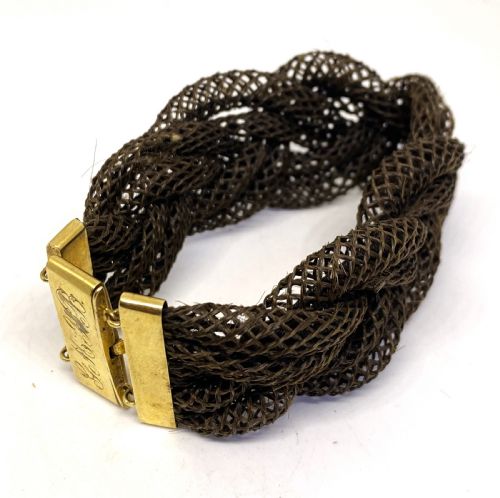 VICTORIAN MOURNING BRACELET WITH 18CT GOLD CLASPS - ADDITIONAL PHOTO 1