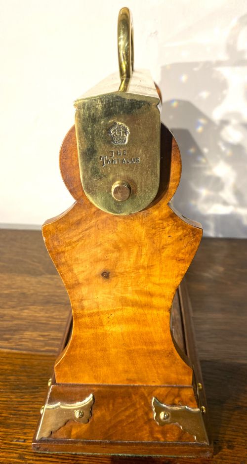 FINE WALNUT TANTALUS BY BETJEMANNS - ADDITIONAL PHOTO 4