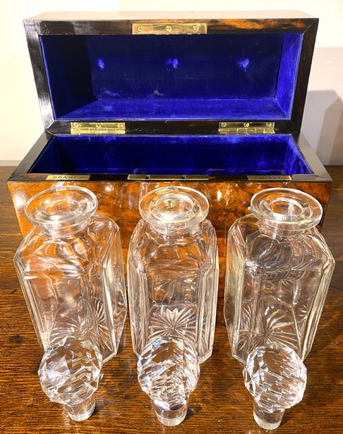 BURR WALNUT THREE BOTTLE DECANTER BOX - ADDITIONAL PHOTO 10