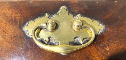 GEORGE II MAHOGANY BOW FRONTED KNIFE BOX C1750 - ADDITIONAL PHOTO 7