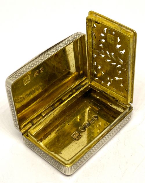 fine georgian silver vinaigrette - CATEGORY: ANTIQUE SILVER - DATED 19TH CENTURY