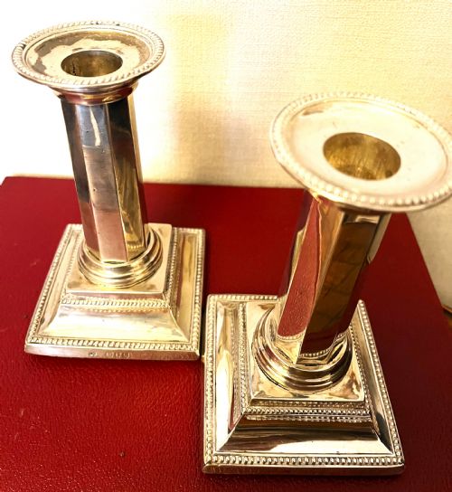 FINE PAIR OF SILVER CORINTHIAN COLUMN CANDLESTICKS - ADDITIONAL PHOTO 4