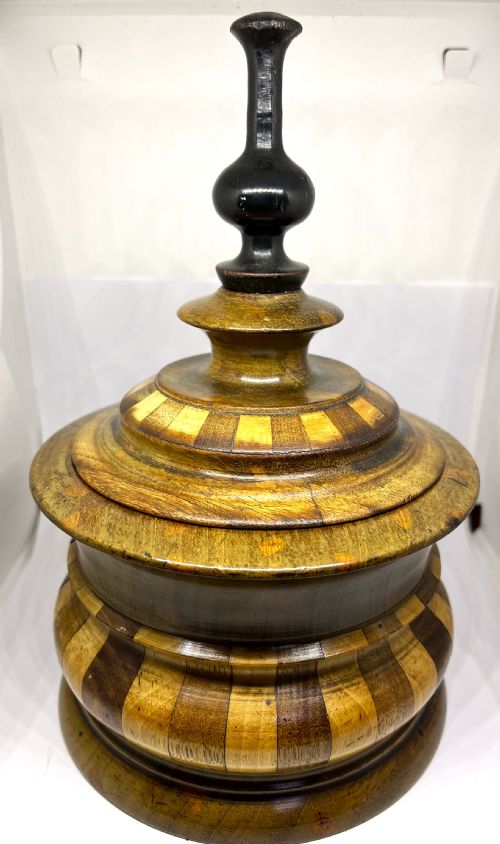 fine early victorian dutch turned staved treen tobacco jar - CATEGORY: ANTIQUE MISCELLANEOUS - DATED 1850