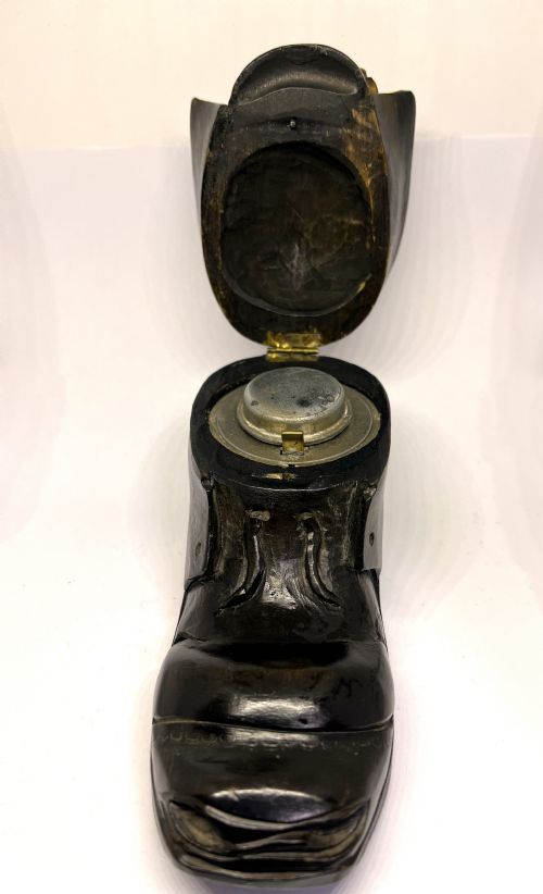 BLACK FOREST INKWELL AS A CAT IN A BOOT - ADDITIONAL PHOTO 3
